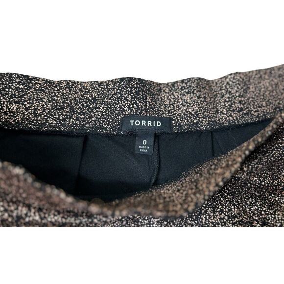 Torrid Skater Skirt Sz 1 (14/16) 1X Short Metallic Foil Bronze Copper Stretch - Picture 7 of 8